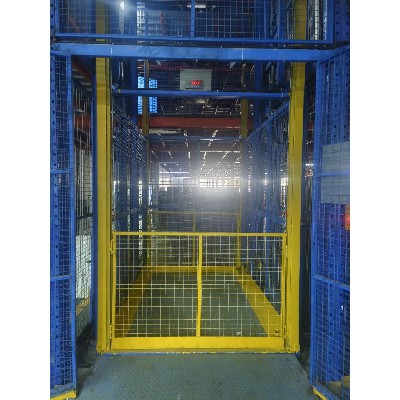 液壓升降平臺帶手動配重門